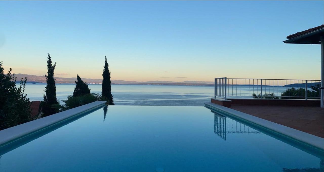 Villa Lovran - 150M To The Beach - Infinity Pool - Incredible Sea View - Fitness Room Exterior foto